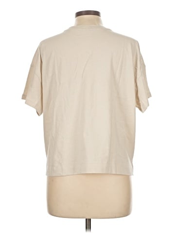 Old Navy Short Sleeve T-Shirt (view 2)