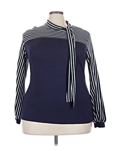 In'Voland Long Sleeve Turtleneck (view 1)