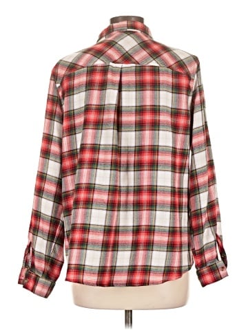 Maurices Long Sleeve Button-Down Shirt (view 2)