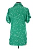 CAbi 100% Polyester Stars Green Short Sleeve Blouse Size XXS - photo 2