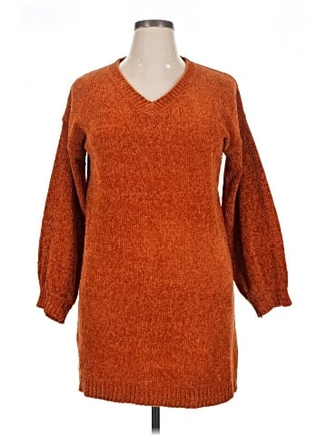 Derek Heart Pullover Sweater (view 1)