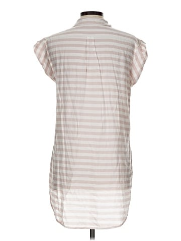 CALVIN KLEIN JEANS Sleeveless Button-Down Shirt (view 2)