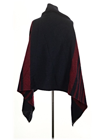 Woolrich Poncho (view 2)