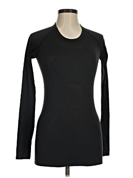 Lululemon Athletica Long Sleeve T-Shirt (view 1)
