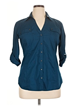 Express Women's Button Down Shirts On Sale Up To 90% Off Retail | ThredUp