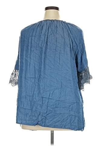 retrology 3/4 Sleeve Blouse (view 2)