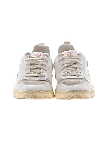 VEJA Sneakers (view 2)