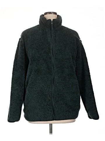 Uniqlo Fleece (view 1)