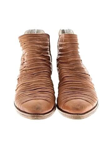 Kanna Ankle Boots (view 2)