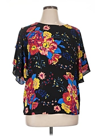 Violet & Claire Short Sleeve Blouse (view 1)