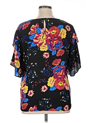 Violet & Claire Short Sleeve Blouse (view 2)