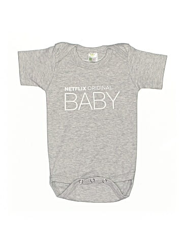 Laughing Giraffe Short Sleeve Onesie (view 1)