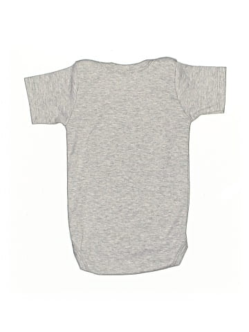 Laughing Giraffe Short Sleeve Onesie (view 2)
