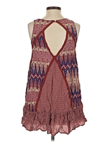Umgee Sleeveless Blouse (view 2)