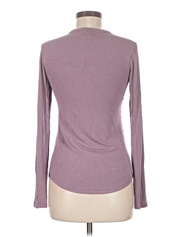 Lululemon Athletica Long Sleeve T-Shirt (view 2)