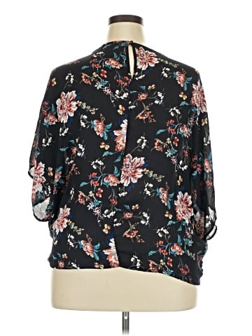 Umgee 3/4 Sleeve Blouse (view 2)