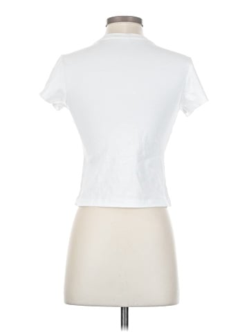 Uniqlo Short Sleeve T-Shirt (view 2)