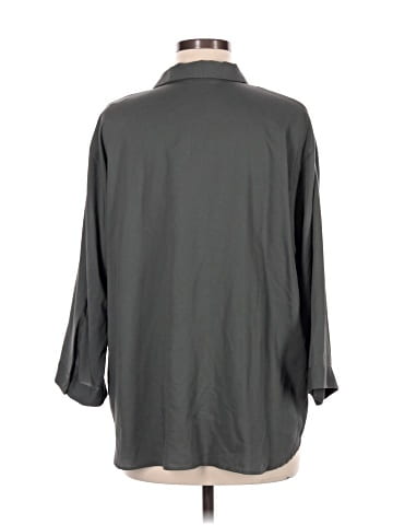 Uniqlo 3/4 Sleeve Button-Down Shirt (view 2)