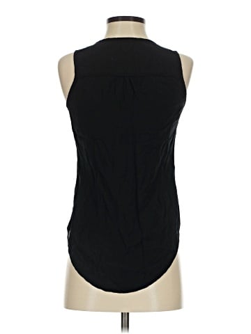 Active Sleeveless Blouse (view 2)