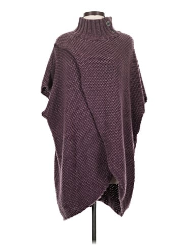 Simply Noelle Poncho (view 1)