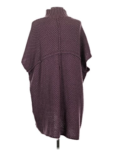 Simply Noelle Poncho (view 2)