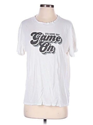 Maurices Short Sleeve T-Shirt (view 1)