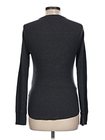 Old Navy Long Sleeve T-Shirt (view 2)