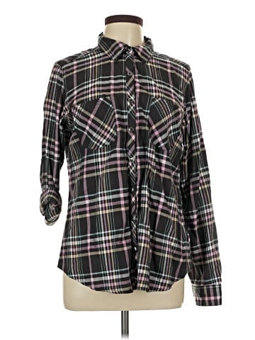 Maurices Long Sleeve Button-Down Shirt (view 1)