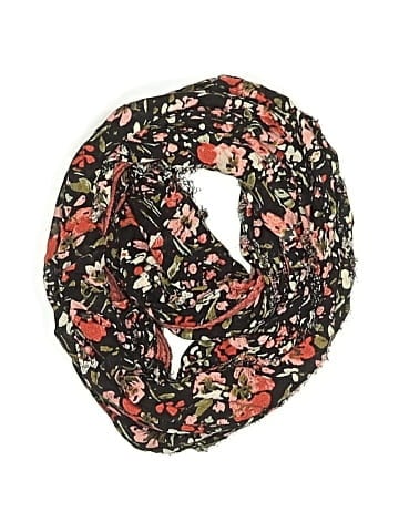 Pins and Needles Scarf (view 1)