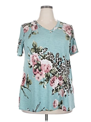 chic soul (chicsoul.com) Short Sleeve T-Shirt (view 1)