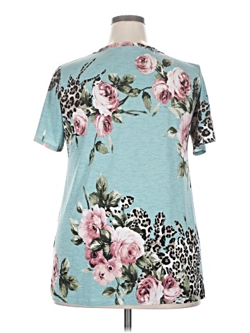 chic soul (chicsoul.com) Short Sleeve T-Shirt (view 2)