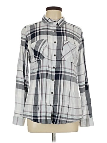 Maurices Long Sleeve Button-Down Shirt (view 1)