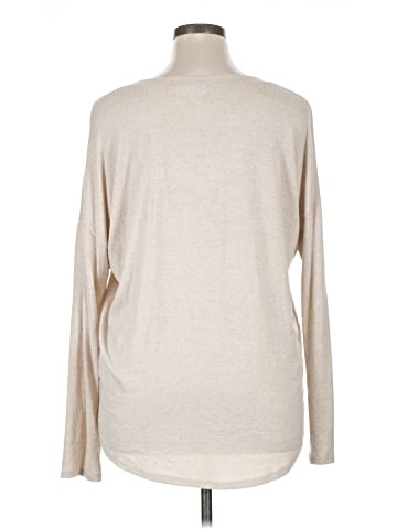 Korye Long Sleeve T-Shirt (view 2)