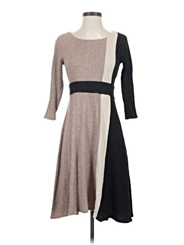 Sandra Darren Casual Dress (view 1)