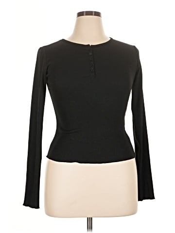 DAZY Long Sleeve T-Shirt (view 1)