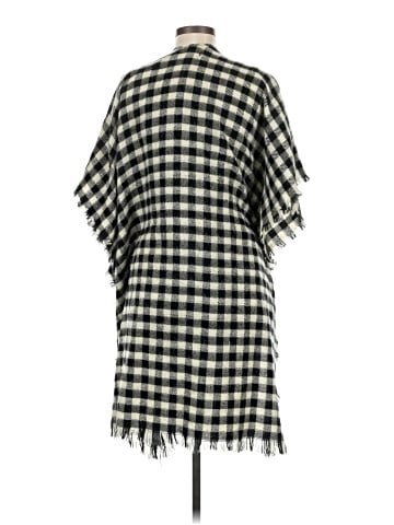 Do Everything in Love Poncho (view 2)
