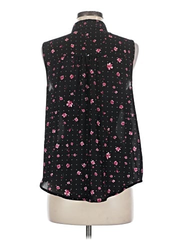 Elle Sleeveless Blouse (view 2)