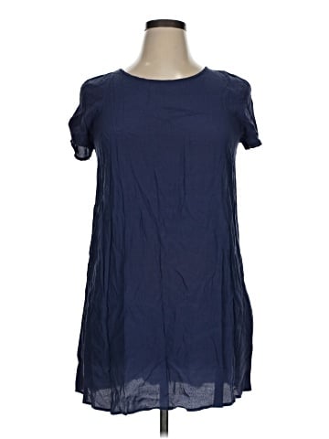 Forever 21 Short Sleeve T-Shirt (view 1)