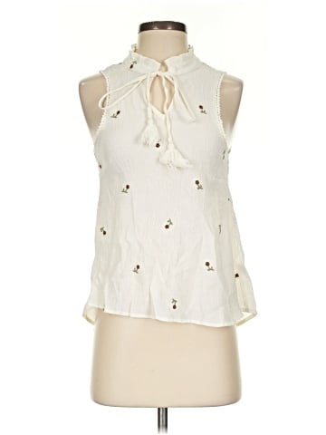 Hem & Thread Sleeveless Blouse (view 1)