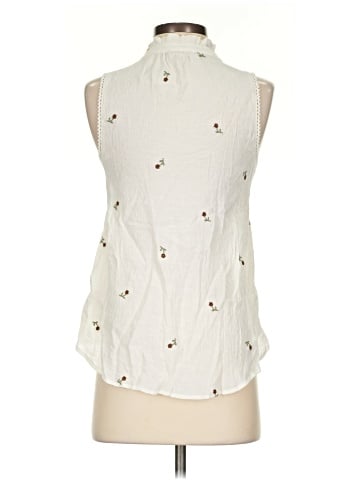 Hem & Thread Sleeveless Blouse (view 2)