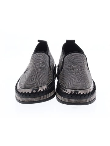 Unbranded Flats (view 2)