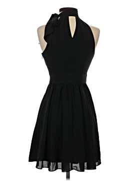Used Halter Cocktail Dresses On Sale Up To 90% Off | ThredUp