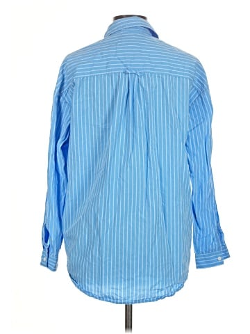 Universal Thread Long Sleeve Button-Down Shirt (view 2)