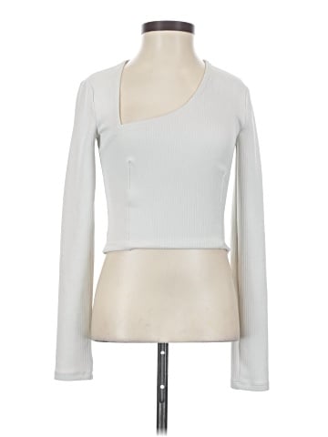 Lululemon Athletica Long Sleeve T-Shirt (view 1)