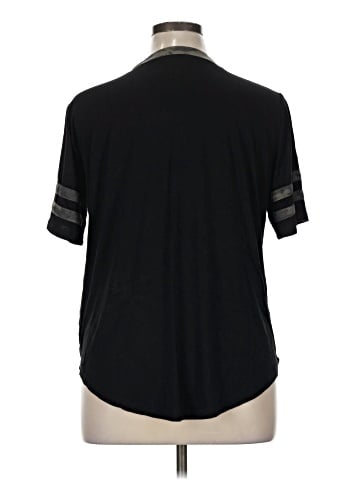 Amaryllis Short Sleeve T-Shirt (view 2)