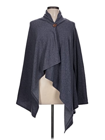 Bobeau Poncho (view 1)