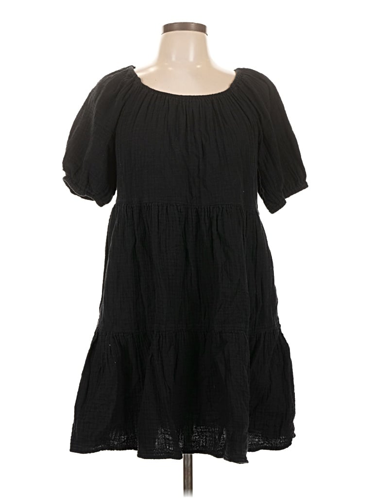 Pre-owned Old Navy Casual Dress In Black