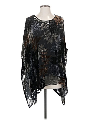 Caroline Rose Poncho (view 1)