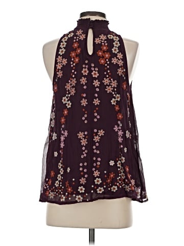 Floreat Sleeveless Blouse (view 2)