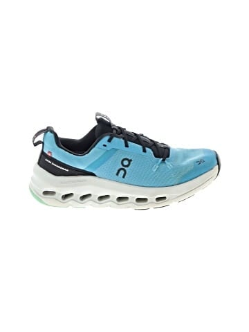 On Cloud Sneakers (view 1)